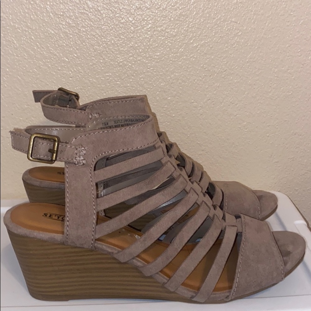Wedge strappy sandal